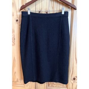 St John Couture lines pencil skirt with side zipper